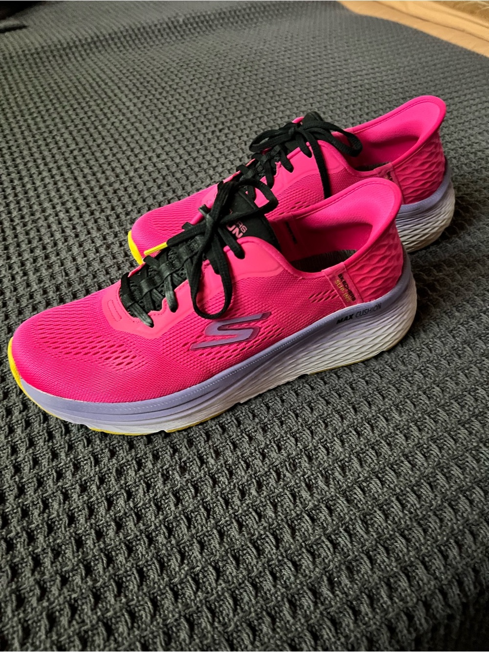 Skechers Women's Max Cushioning Elite 2.0 Solace Sneakers Sz 10